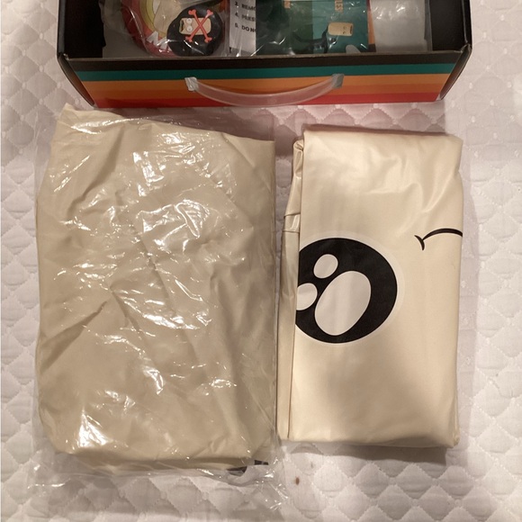 Throw Throw Burrito Extreme Outdoor Edition-An Outdoor Dodgeball Card Game - Picture 8 of 8